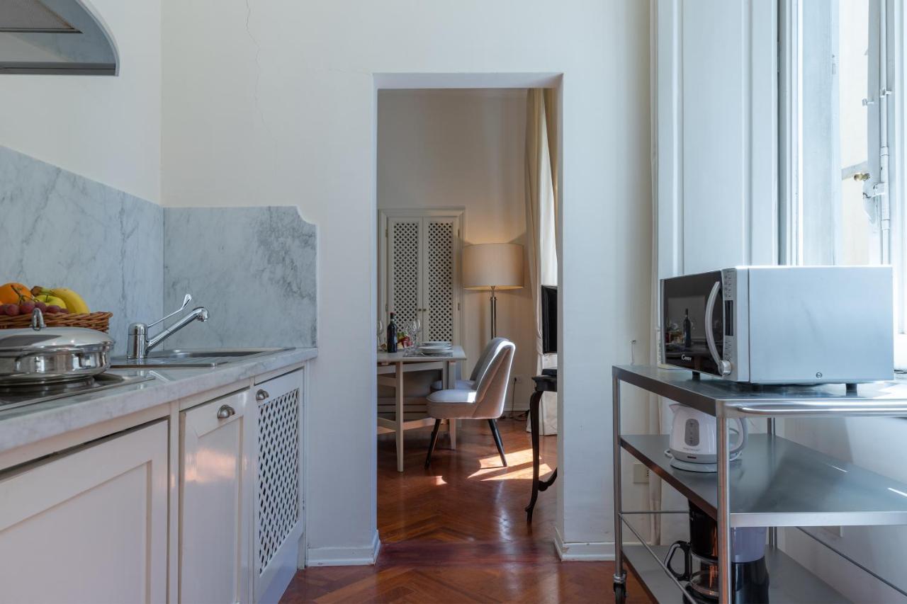 Big Apartment A Stone'S Throw From The Duomo ฟลอเรนซ์ ภายนอก รูปภาพ