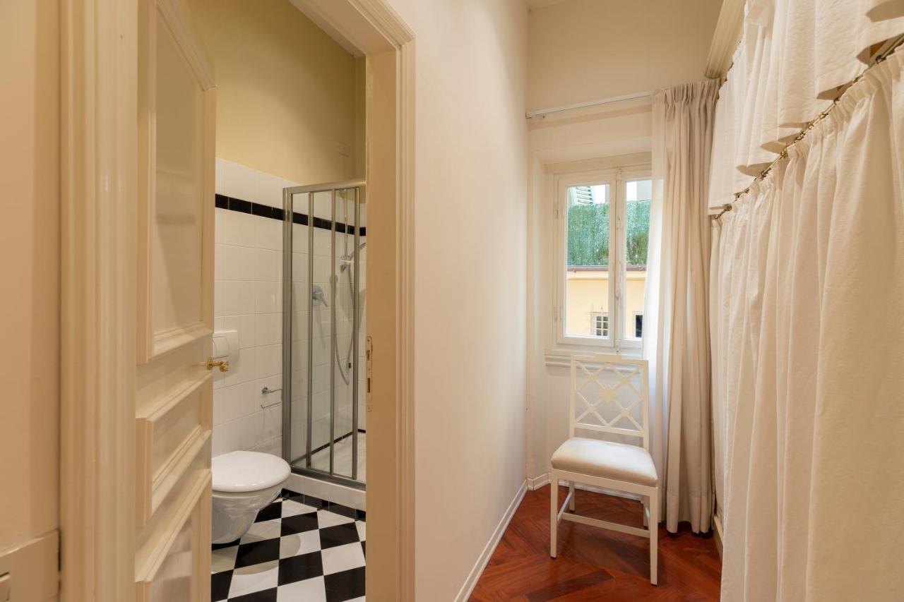 Big Apartment A Stone'S Throw From The Duomo ฟลอเรนซ์ ภายนอก รูปภาพ