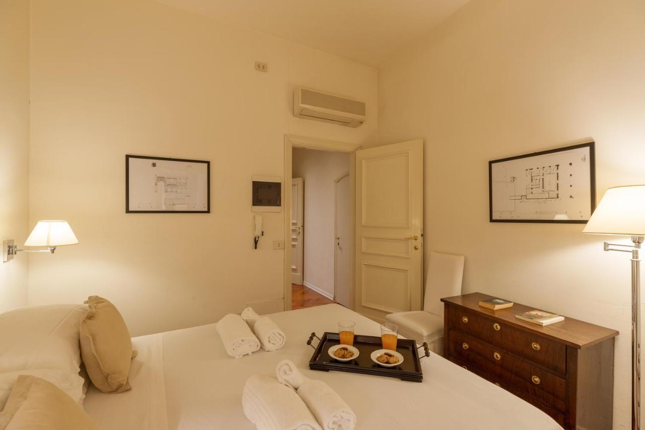 Big Apartment A Stone'S Throw From The Duomo ฟลอเรนซ์ ภายนอก รูปภาพ