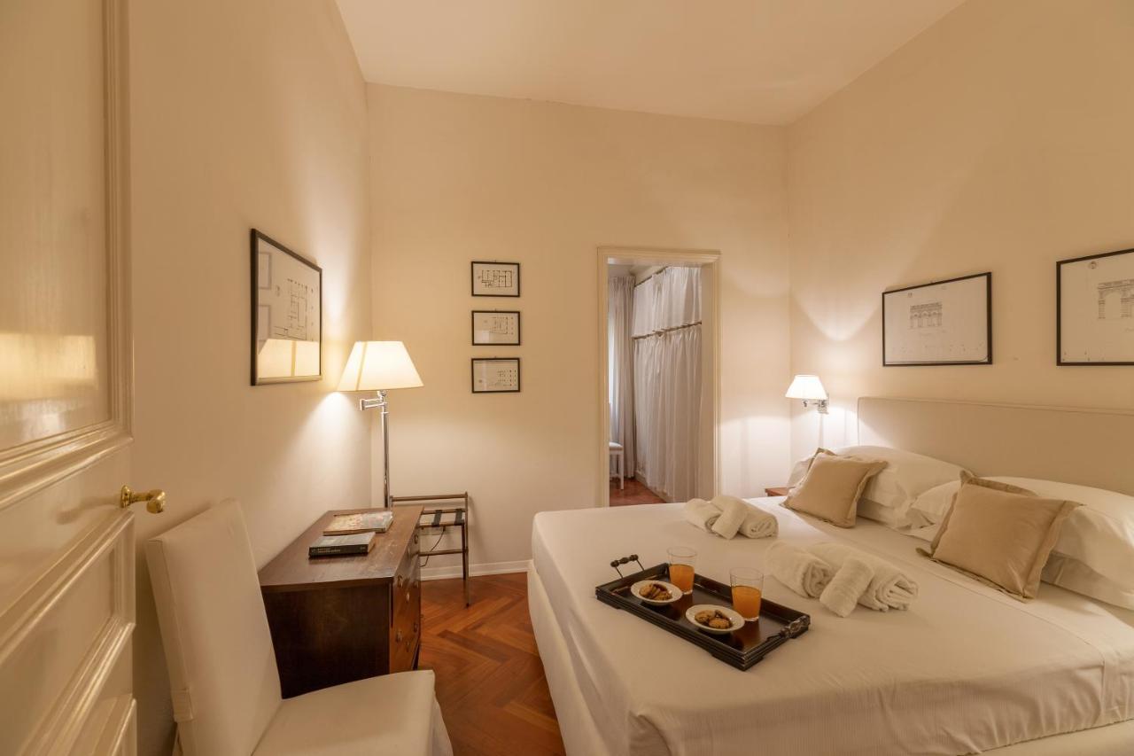 Big Apartment A Stone'S Throw From The Duomo ฟลอเรนซ์ ภายนอก รูปภาพ