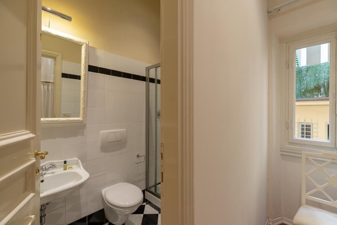 Big Apartment A Stone'S Throw From The Duomo ฟลอเรนซ์ ภายนอก รูปภาพ