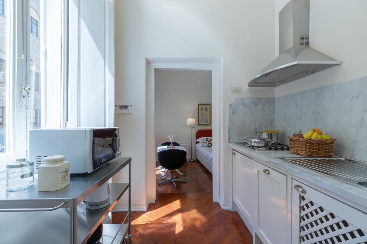 Big Apartment A Stone'S Throw From The Duomo ฟลอเรนซ์ ภายนอก รูปภาพ